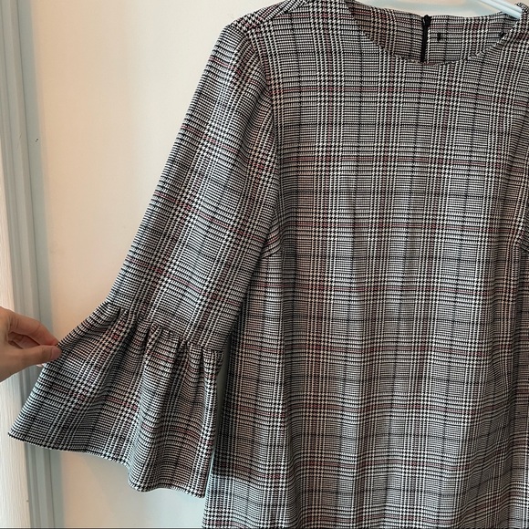 Flare Sleeve Plaid Dress - Picture 2 of 4